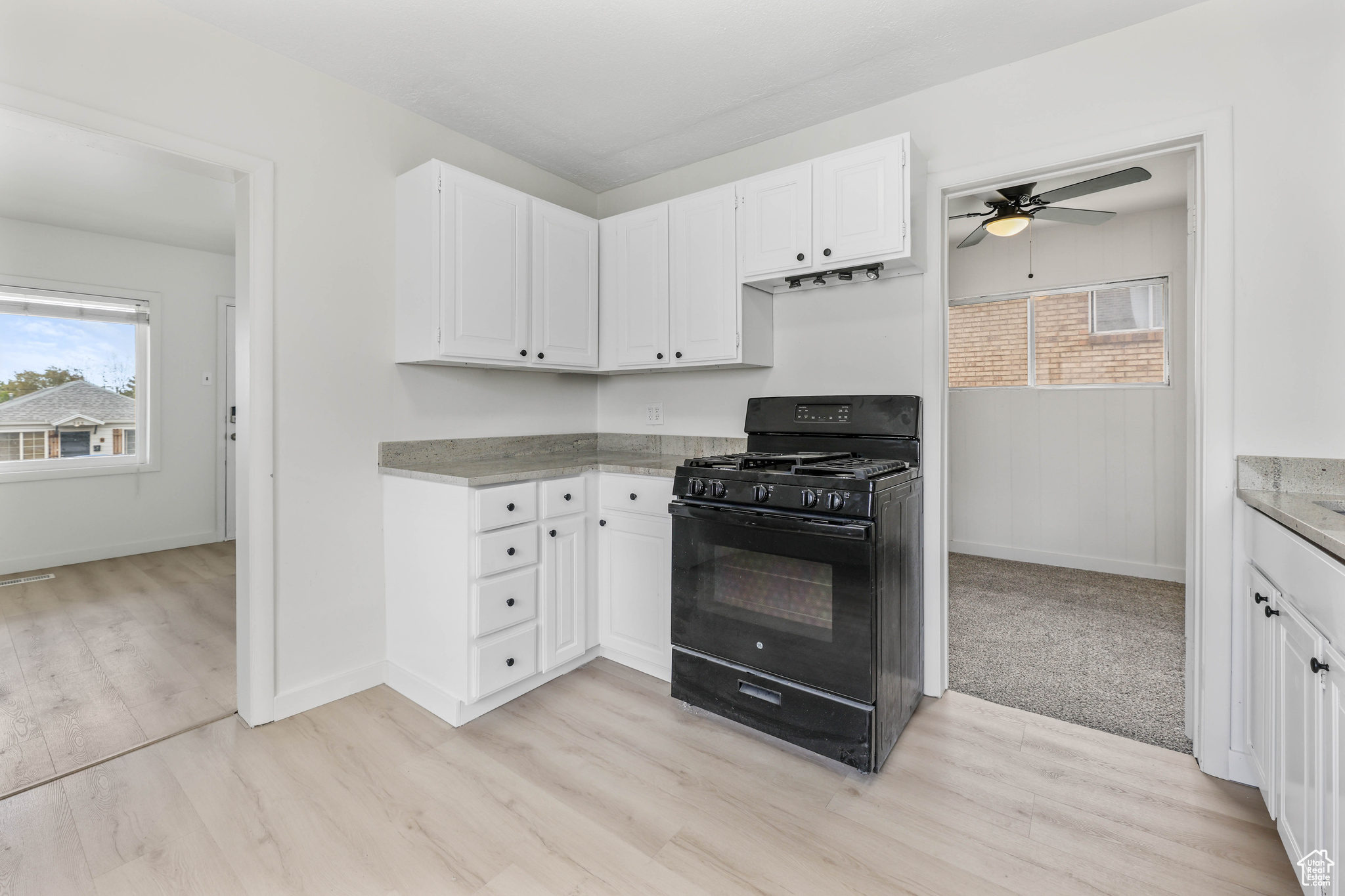 390 E Vine St, Tooele, Utah image 9