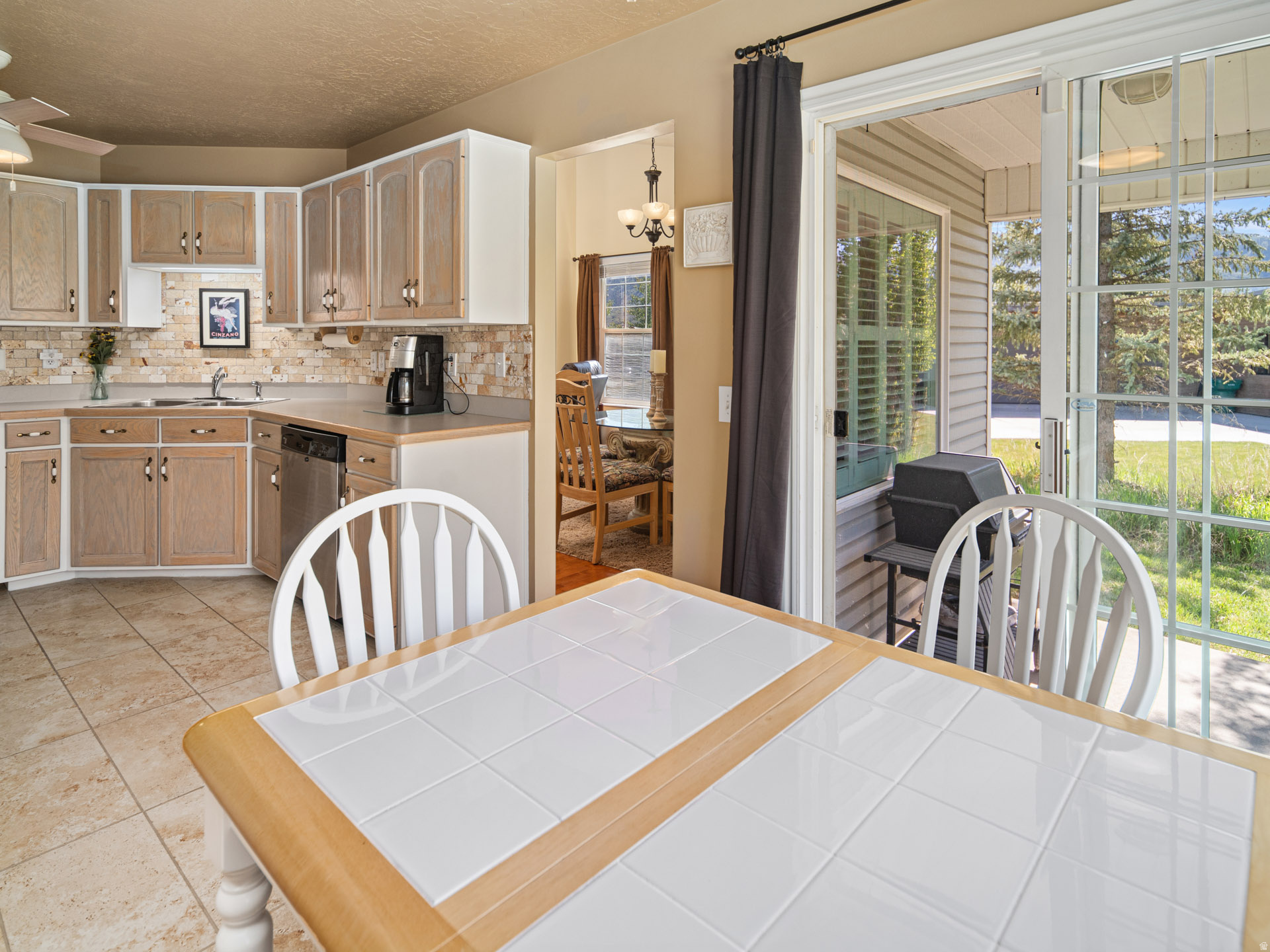 PATIO SPRINGS - Residential