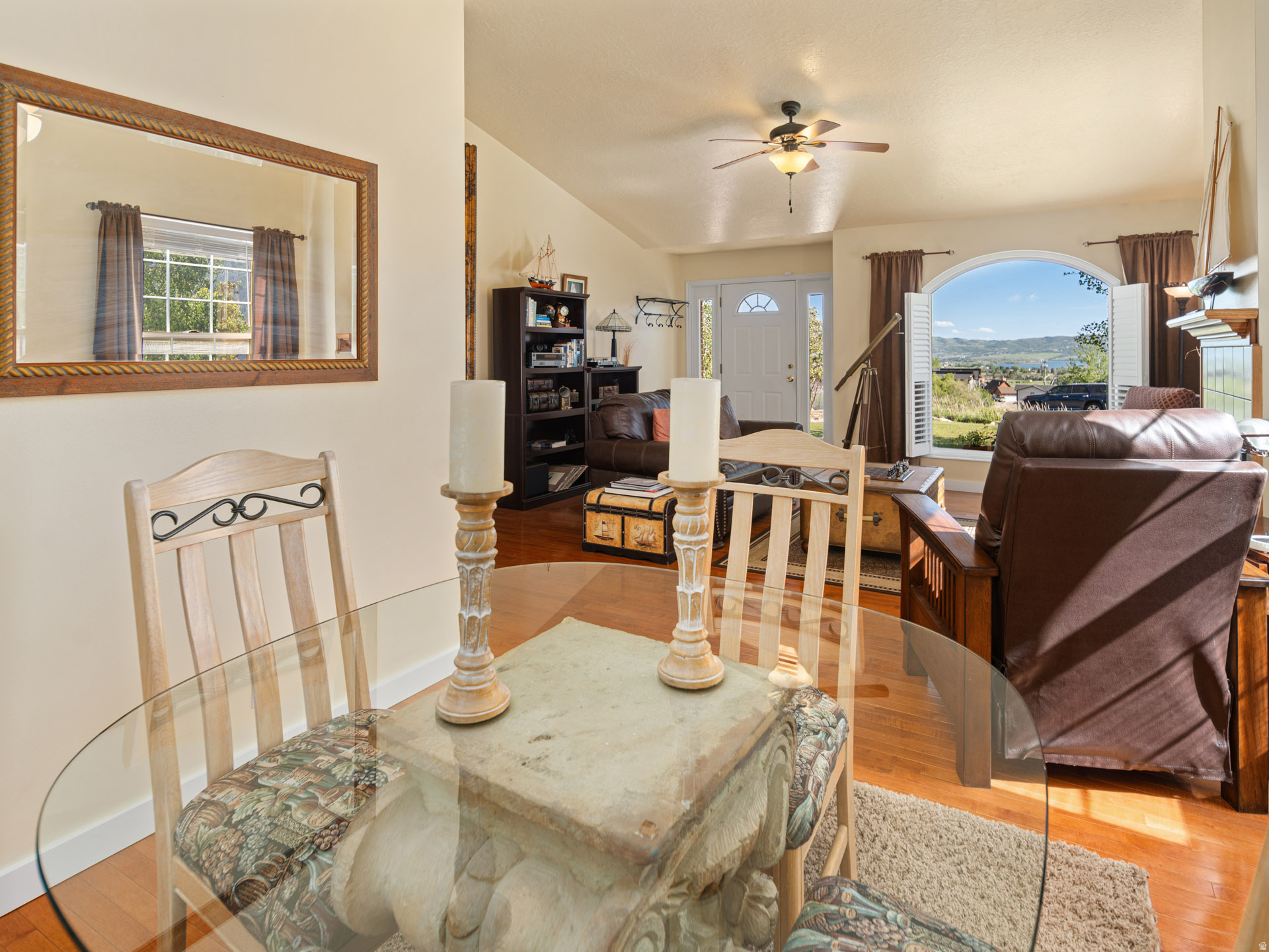 PATIO SPRINGS - Residential