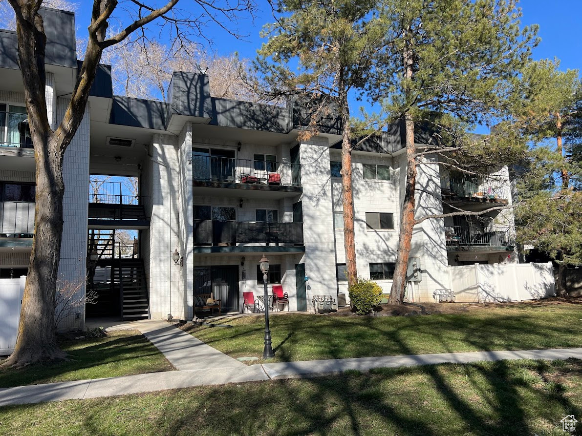 576 E Vine St #2B, Murray, Utah image 1