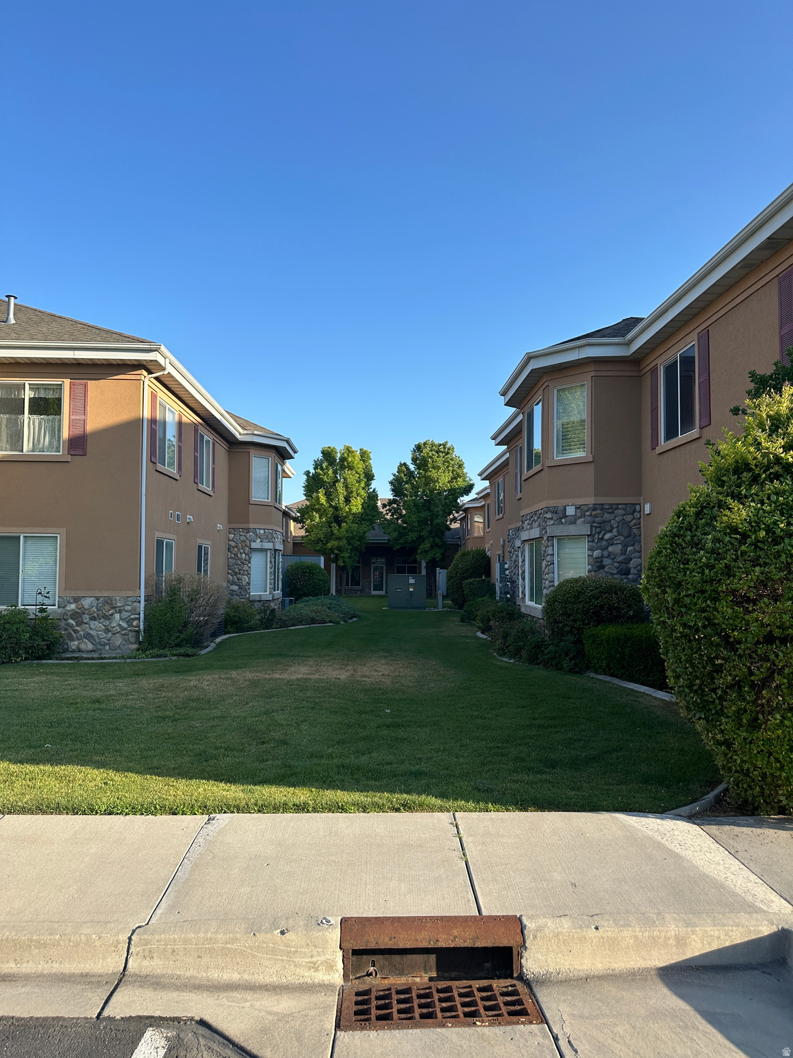 MIRA VISTA CONDO - Residential