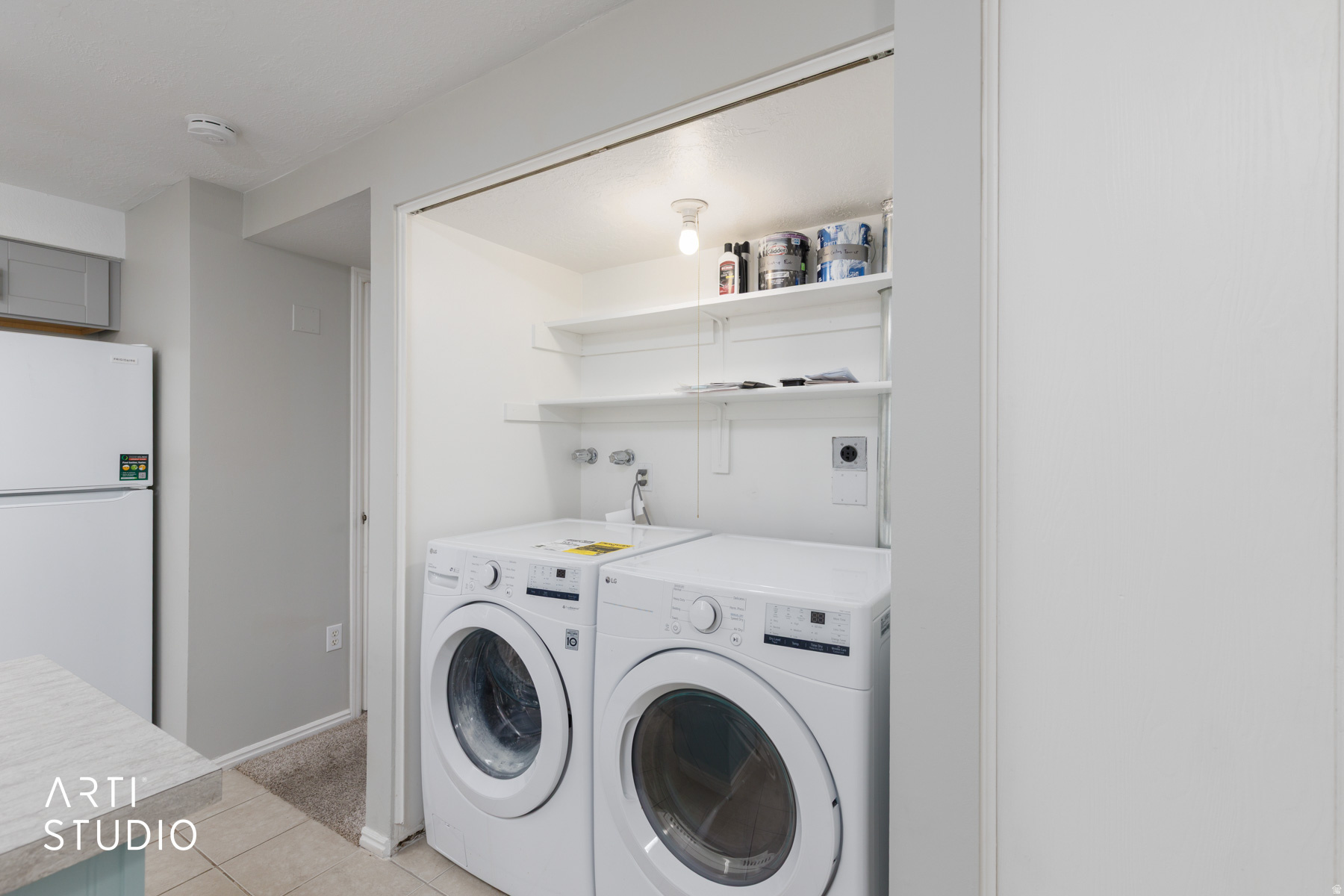 BRIDGEWOOD MANOR - Residential