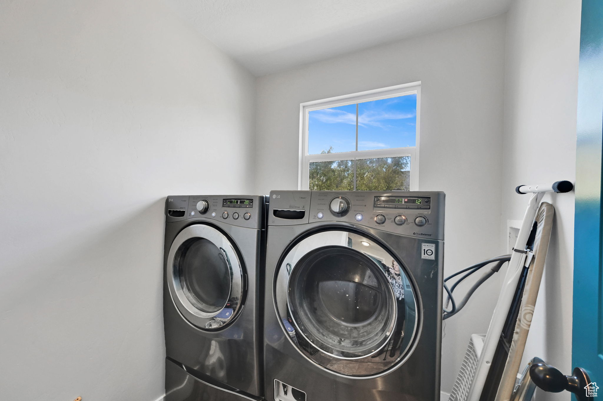 West Valley City, Utah 84119, United States, 3 Bedrooms Bedrooms, ,3 BathroomsBathrooms,Residential,Active,179103