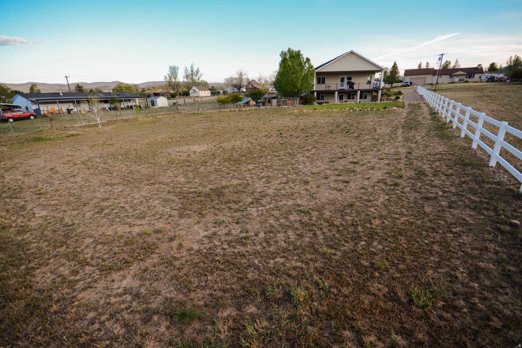 Photo of 450 E 200 S, Fairview, UT 84629 (MLS # 2165953)