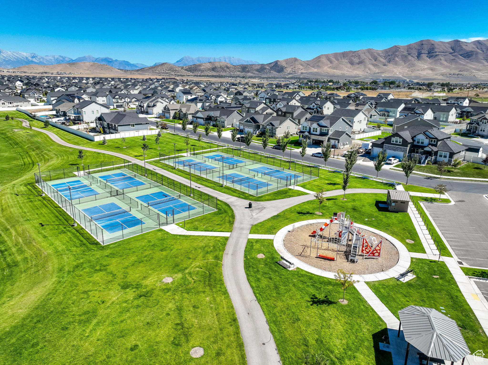 BRANDON PARK - Residential