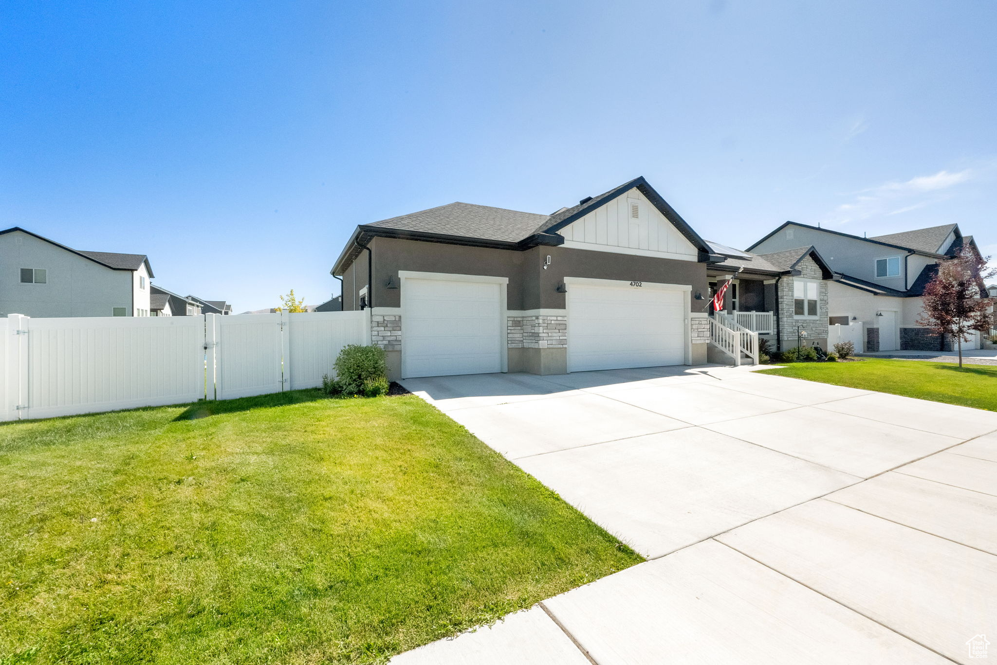 BRANDON PARK - Residential