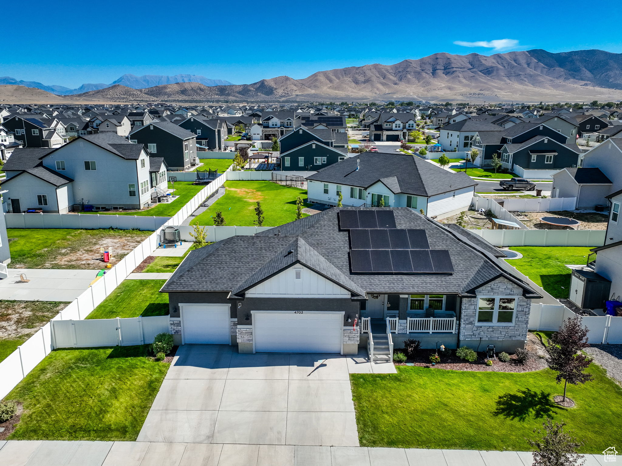 BRANDON PARK - Residential