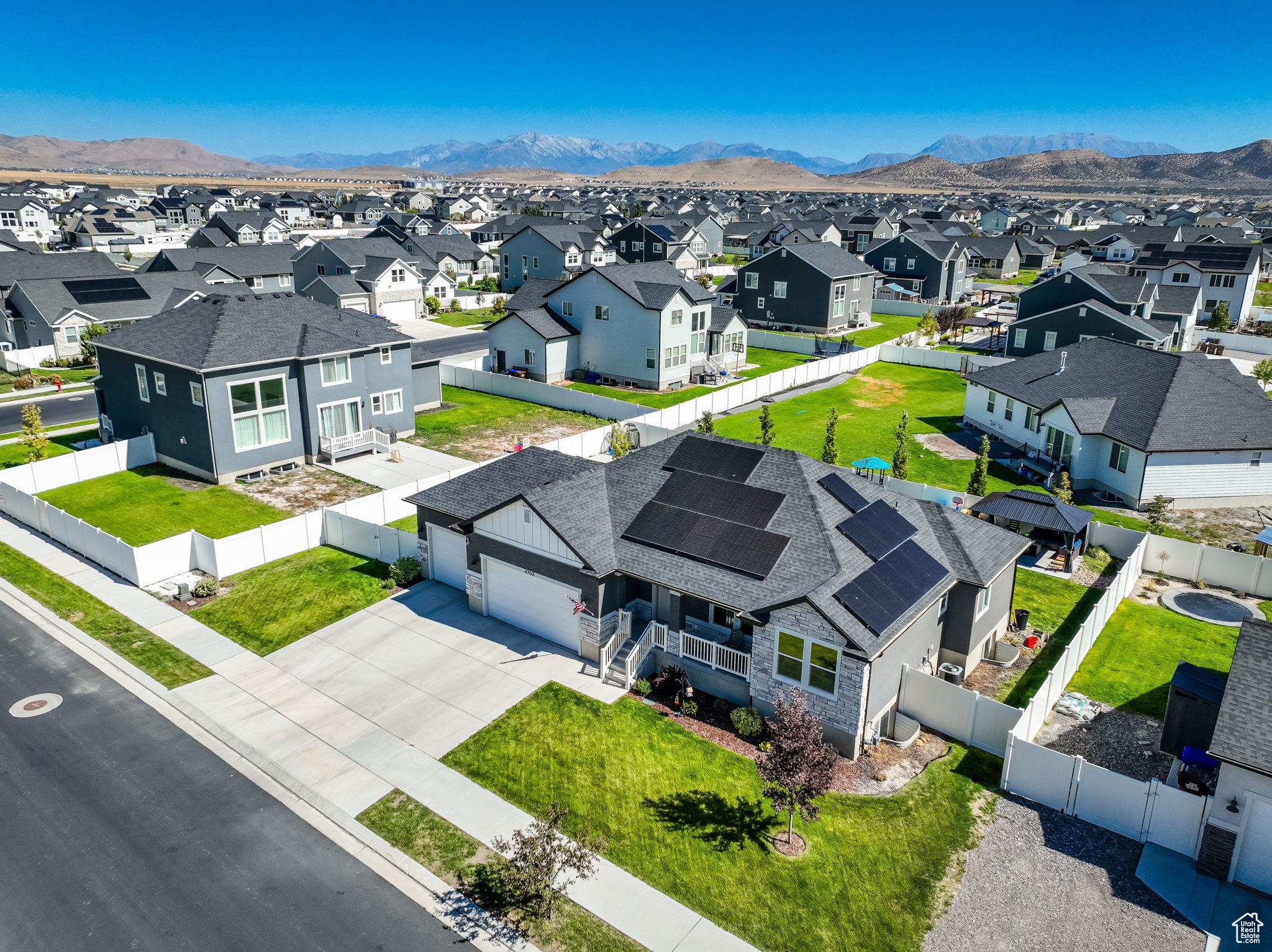 BRANDON PARK - Residential