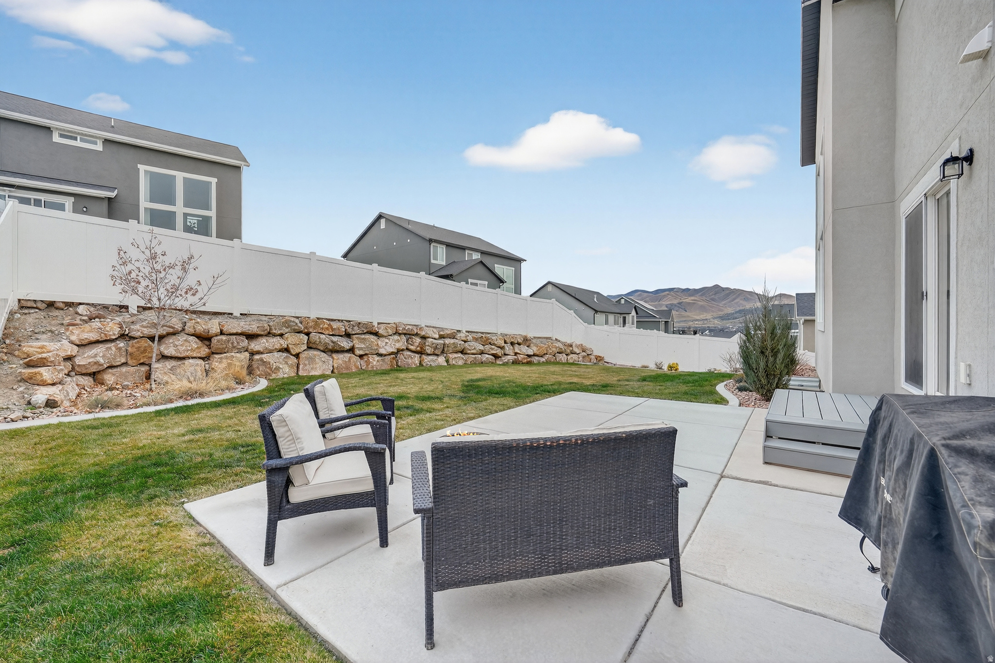 QUAILHILL - Residential