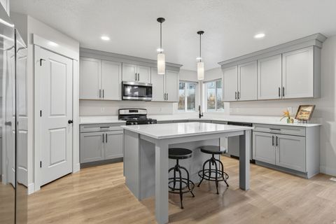 Tiny photo for 478 N WOODLAND RD, Saratoga Springs, UT 84045 (MLS # 2123353)