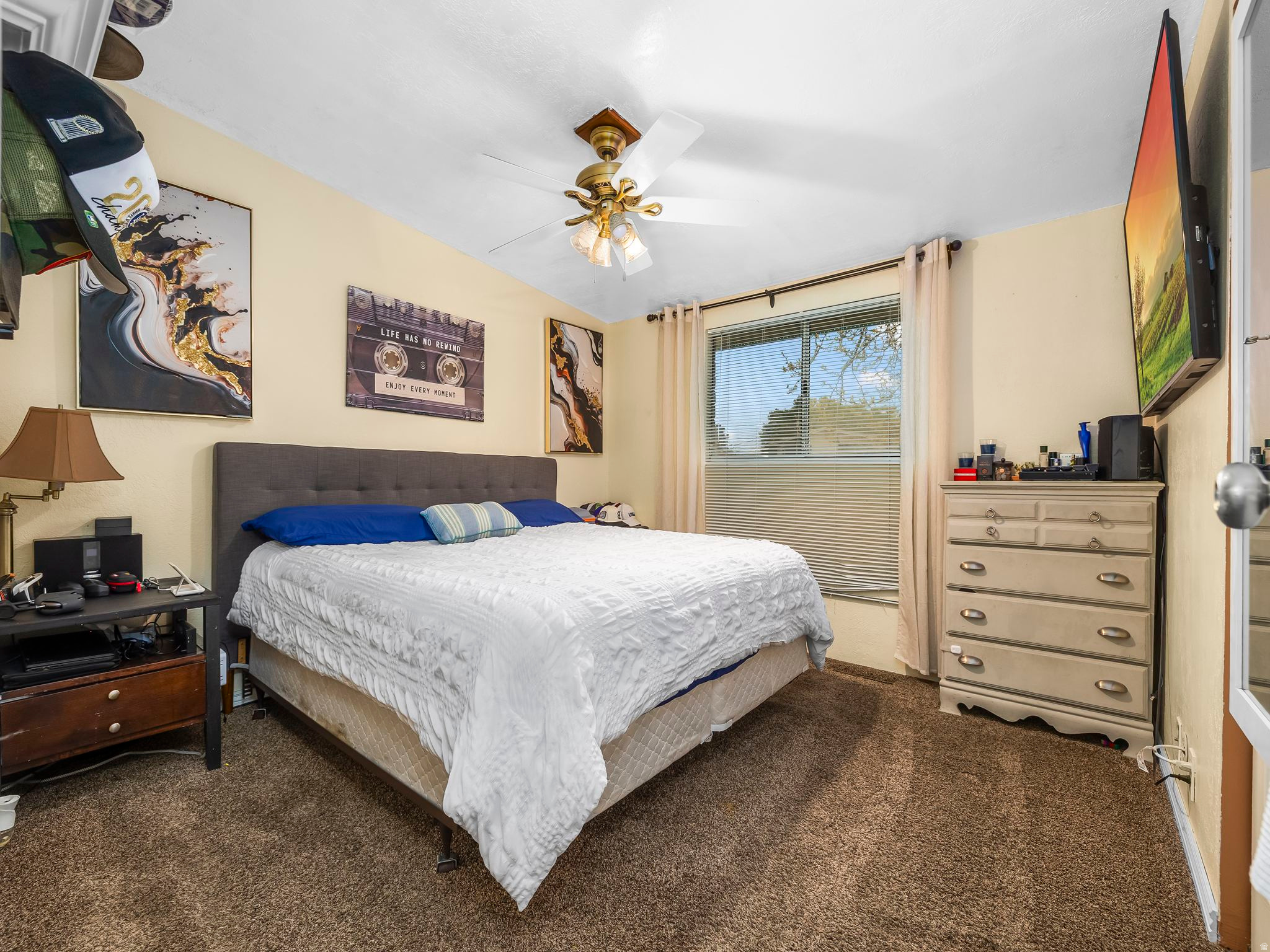 MEADOWS - Residential