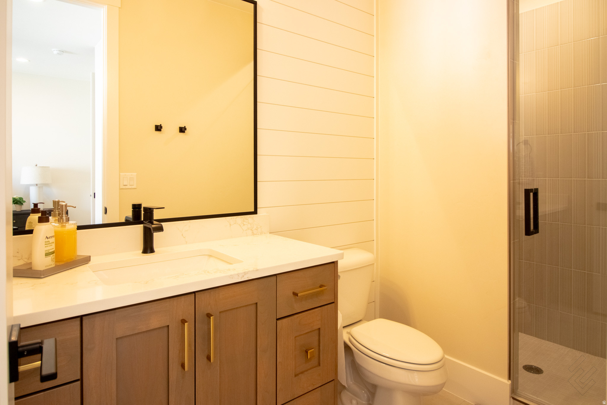 RED MESA AT SUNRISE - Residential