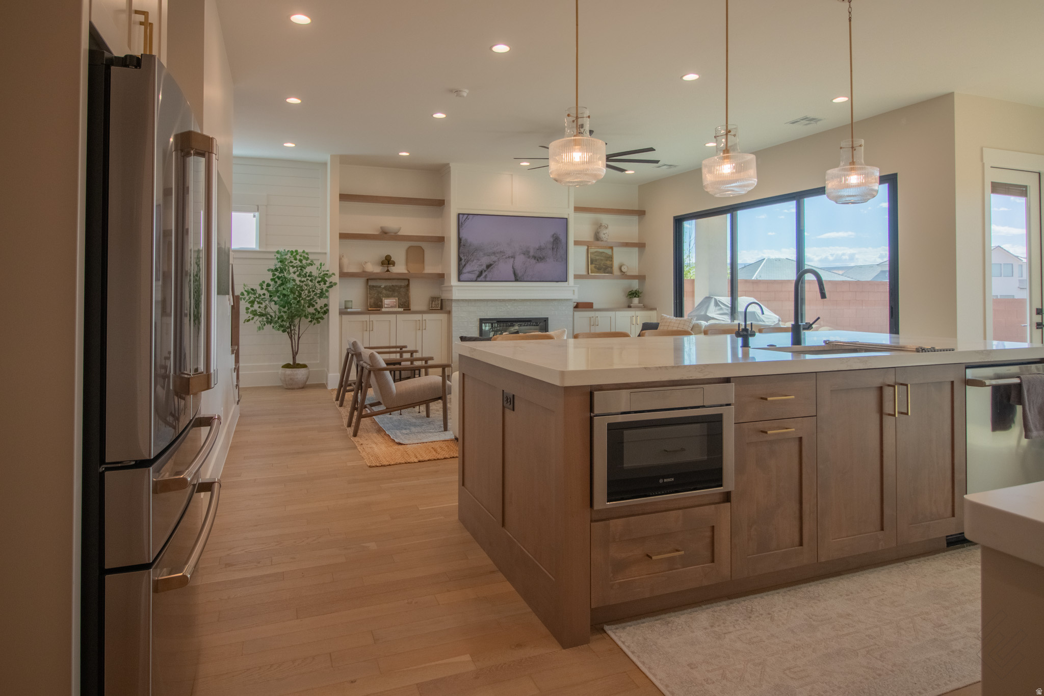 RED MESA AT SUNRISE - Residential