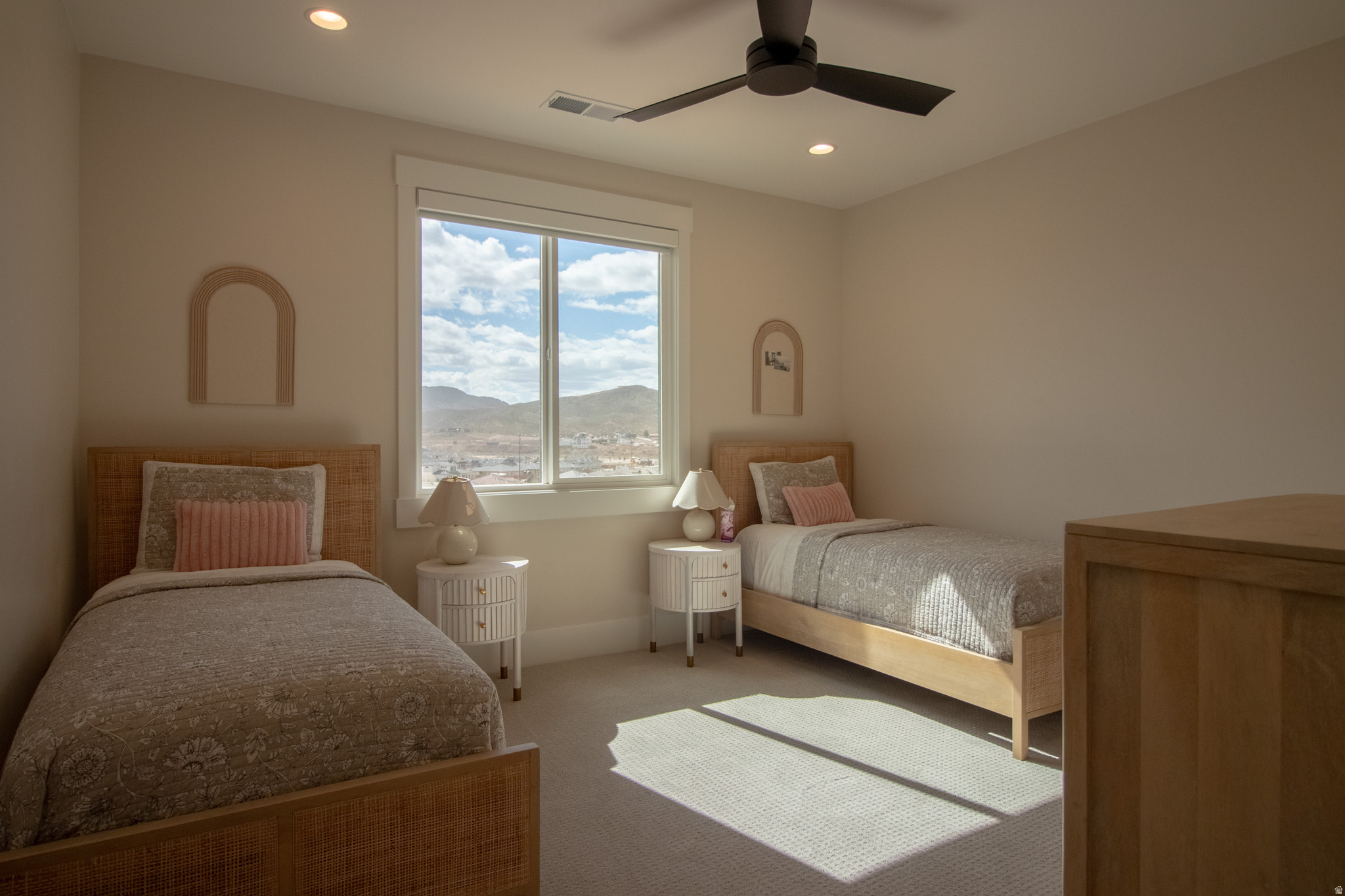 RED MESA AT SUNRISE - Residential