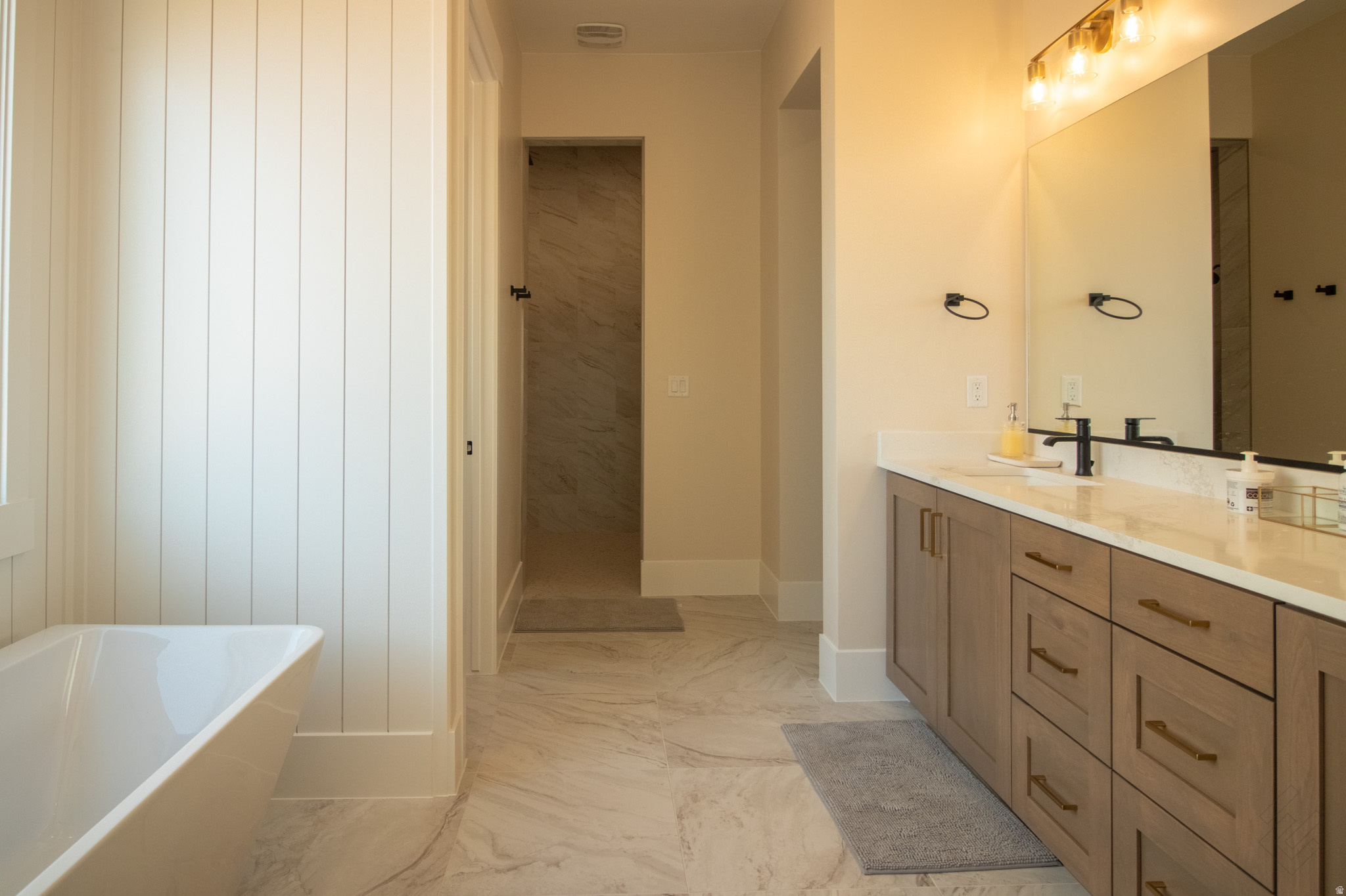 RED MESA AT SUNRISE - Residential