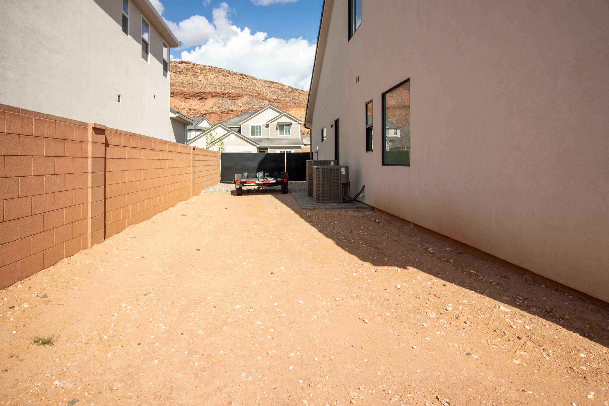 RED MESA AT SUNRISE - Residential
