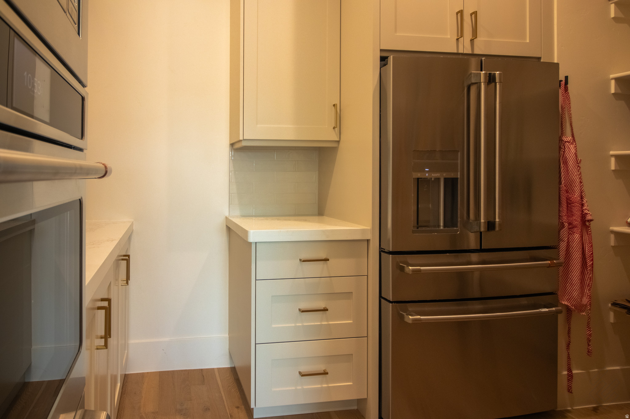 RED MESA AT SUNRISE - Residential