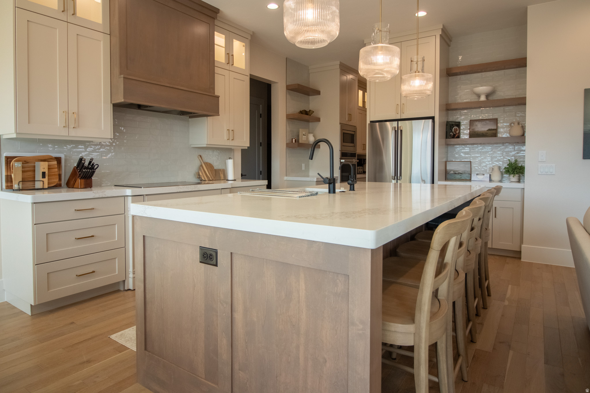 RED MESA AT SUNRISE - Residential