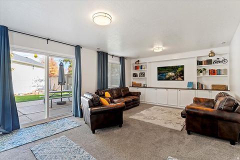 Tiny photo for 49 E 550 S, Kaysville, UT 84037 (MLS # 2121236)