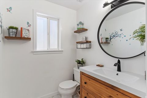 Tiny photo for 49 E 550 S, Kaysville, UT 84037 (MLS # 2121236)