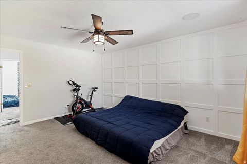 Tiny photo for 49 E 550 S, Kaysville, UT 84037 (MLS # 2121236)
