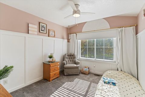Tiny photo for 49 E 550 S, Kaysville, UT 84037 (MLS # 2121236)