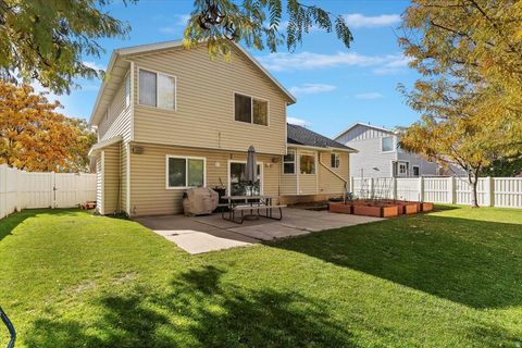 Tiny photo for 49 E 550 S, Kaysville, UT 84037 (MLS # 2121236)