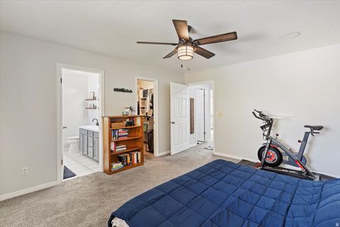 Tiny photo for 49 E 550 S, Kaysville, UT 84037 (MLS # 2121236)