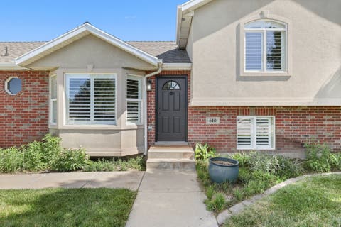 Tiny photo for 610 E 2300 N, North Ogden, UT 84414 (MLS # 2166779)
