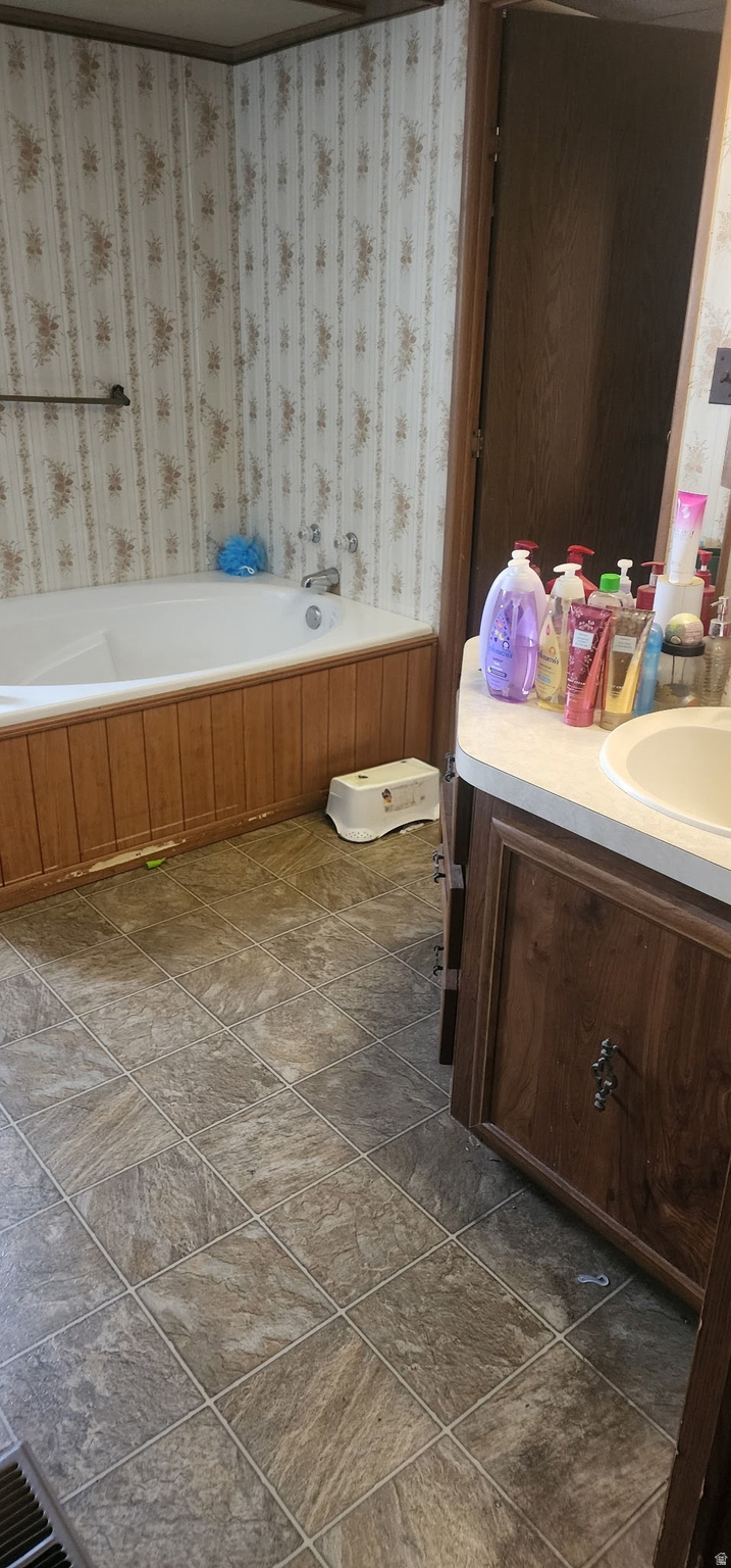 AMERICAN HERITAGE RETIREMENT COMMUNITY - Residential