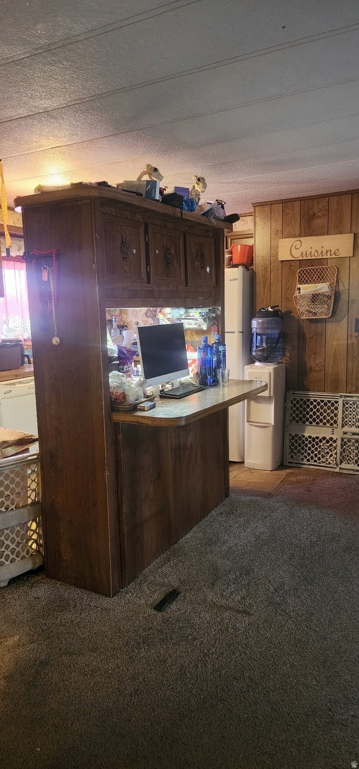 AMERICAN HERITAGE RETIREMENT COMMUNITY - Residential