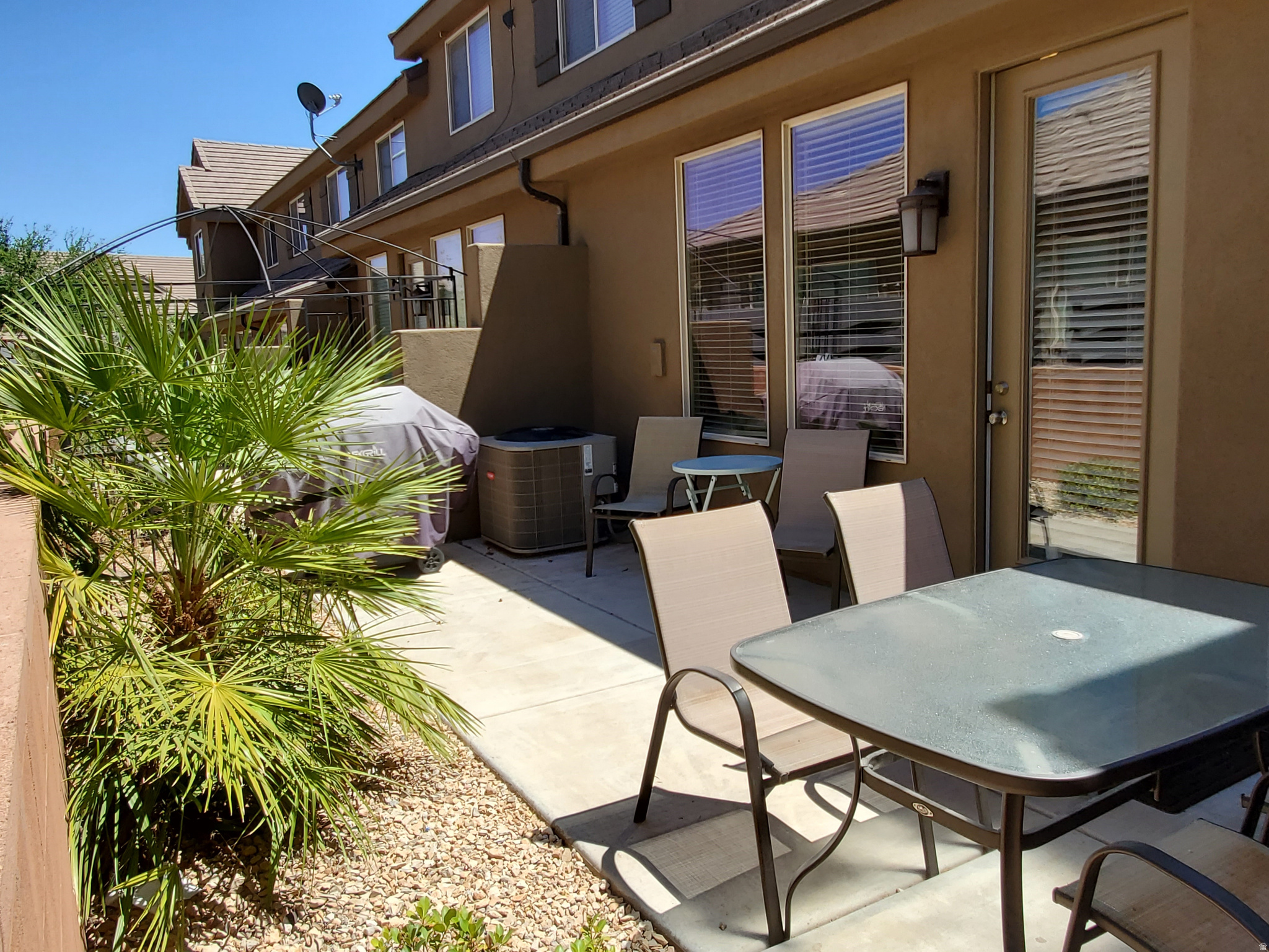 CORAL RIDGE TOWNHOMES PH 3-A - Residential