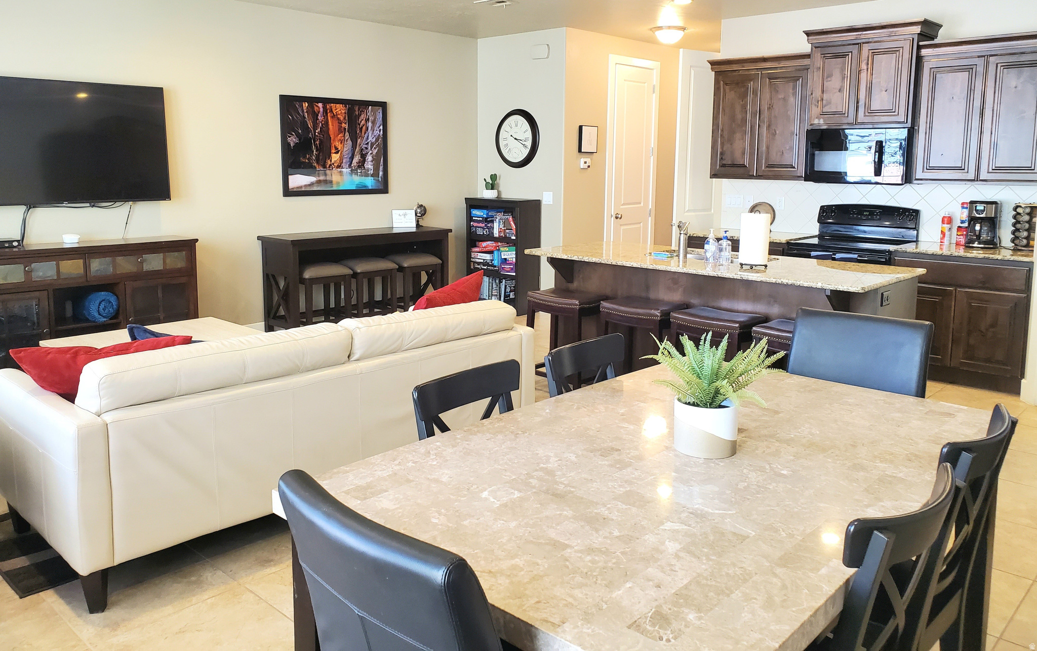 CORAL RIDGE TOWNHOMES PH 3-A - Residential