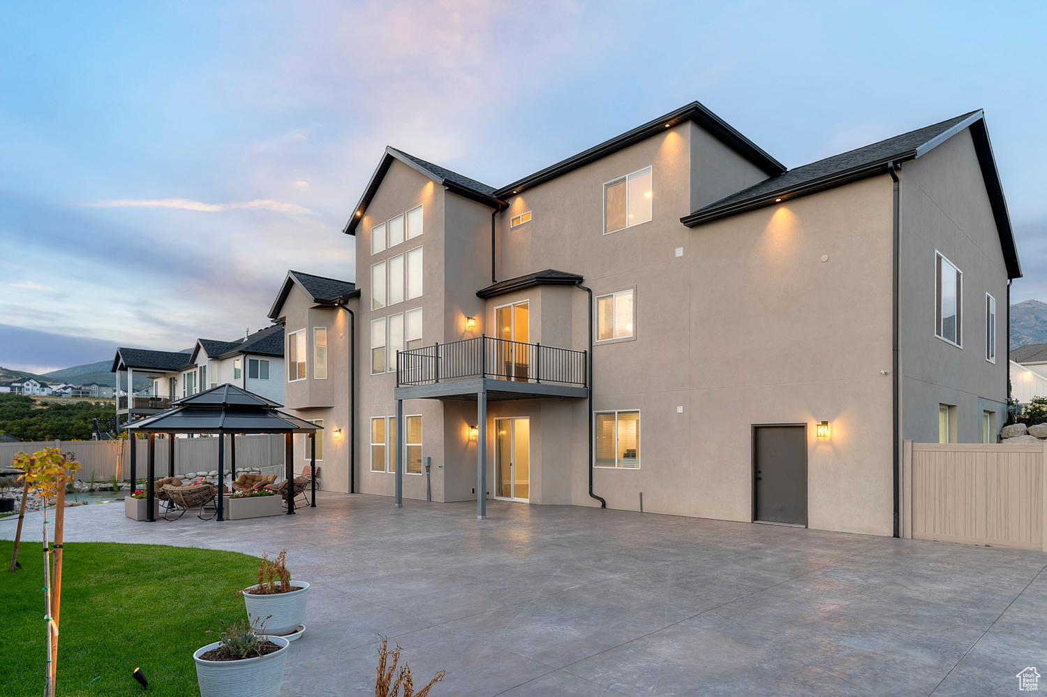 BEACON HILL - Residential