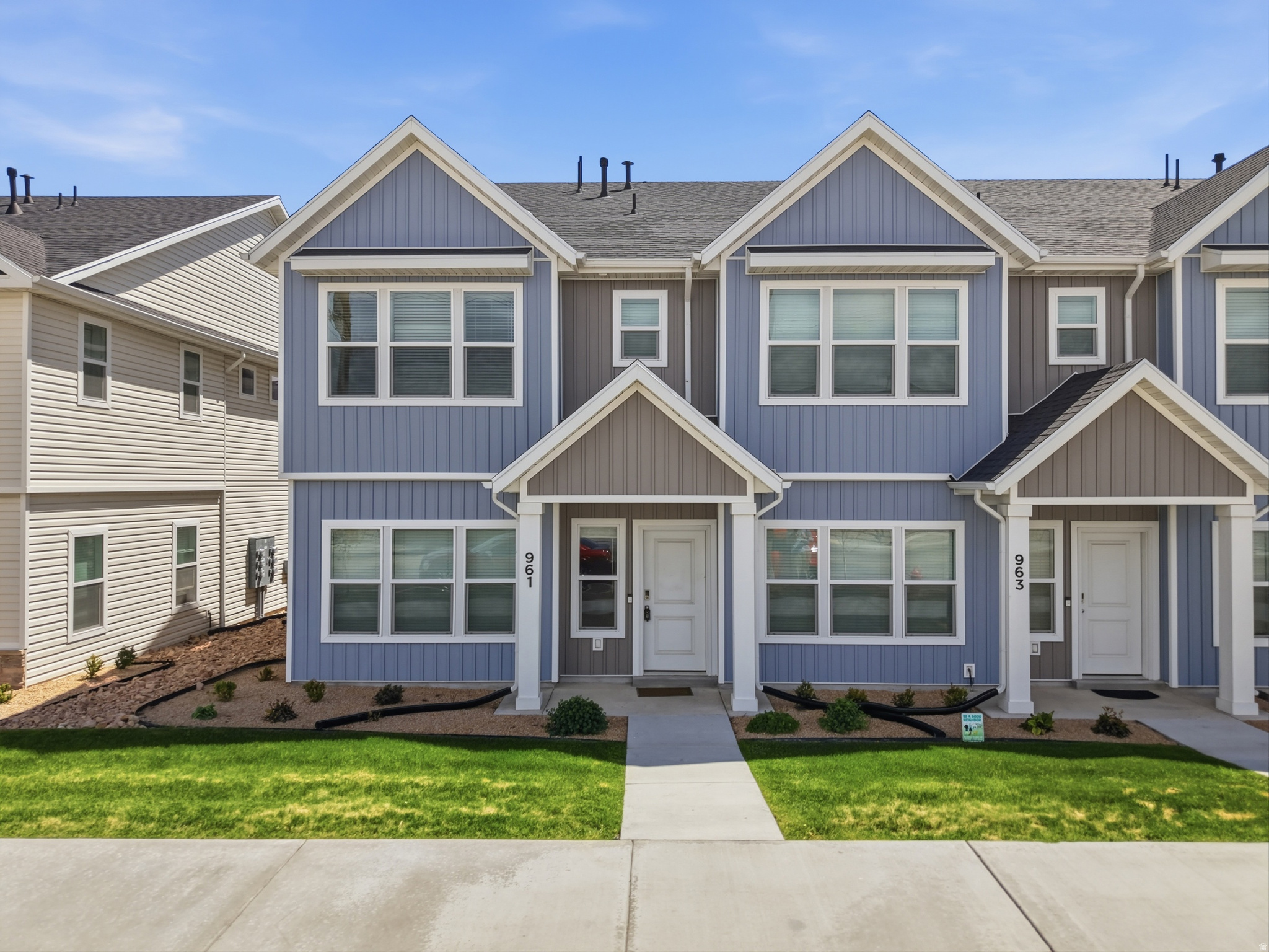 ARCHIBALD ESTATES - Residential Lease