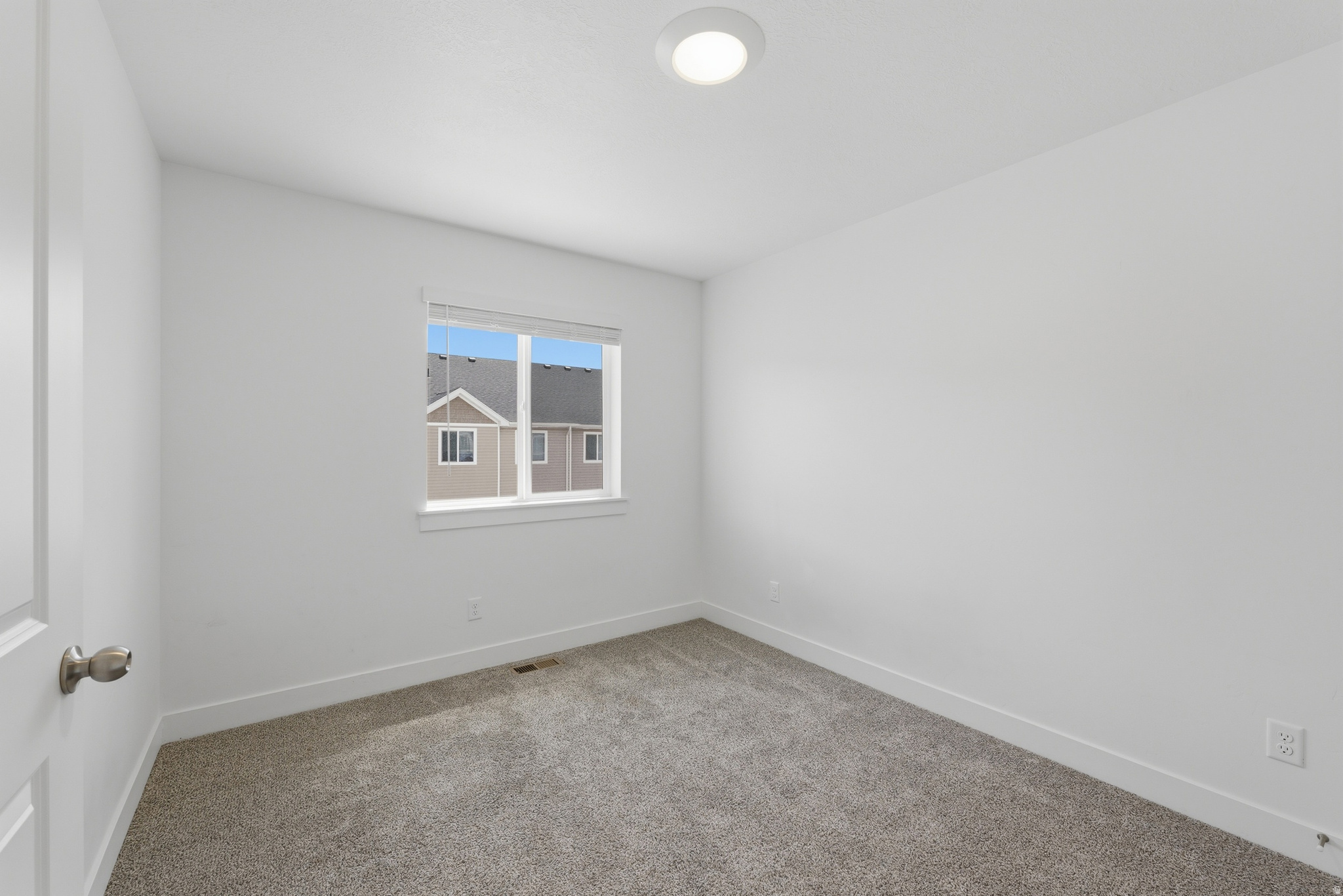 ARCHIBALD ESTATES - Residential Lease