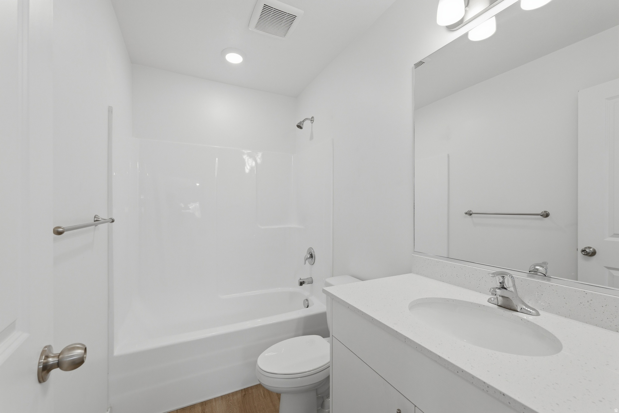 ARCHIBALD ESTATES - Residential Lease