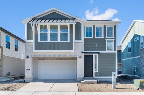 Photo of 591 N BUFFALO GRASS LN, Lindon, UT 84042 (MLS # 2124518)