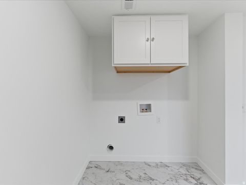 Tiny photo for 221 E 4800 S, Salt Lake City, UT 84107 (MLS # 2127309)