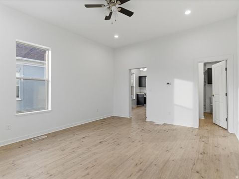 Tiny photo for 221 E 4800 S, Salt Lake City, UT 84107 (MLS # 2127309)