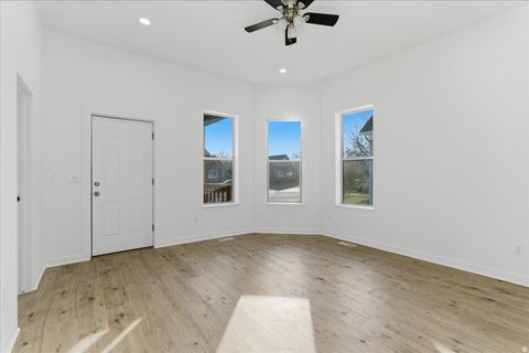 Tiny photo for 221 E 4800 S, Salt Lake City, UT 84107 (MLS # 2127309)