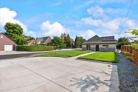 Tiny photo for 221 E 4800 S, Salt Lake City, UT 84107 (MLS # 2127309)
