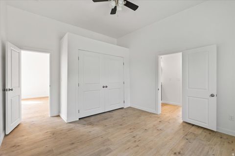 Tiny photo for 221 E 4800 S, Salt Lake City, UT 84107 (MLS # 2127309)