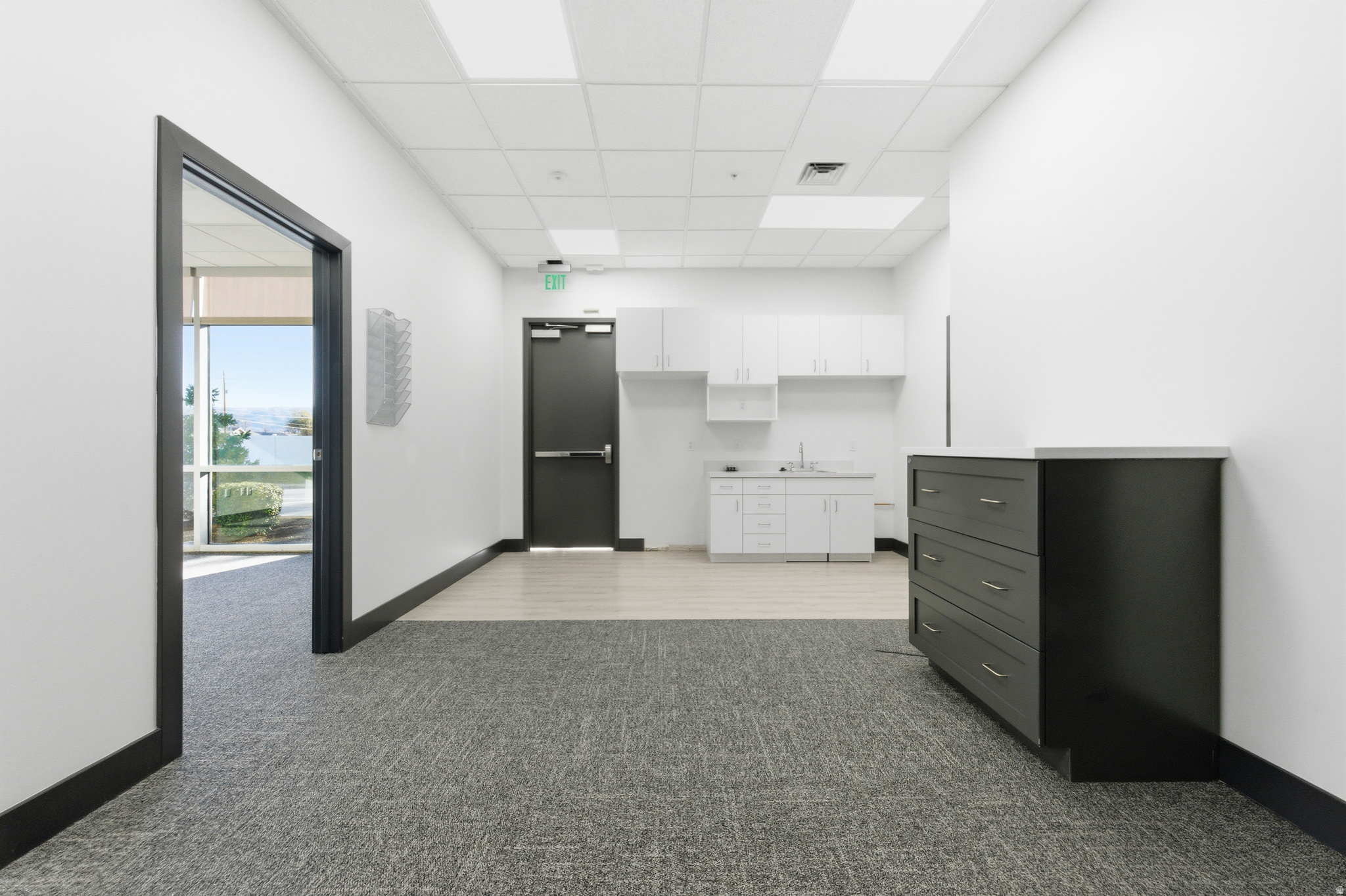 TATE - Commercial Lease