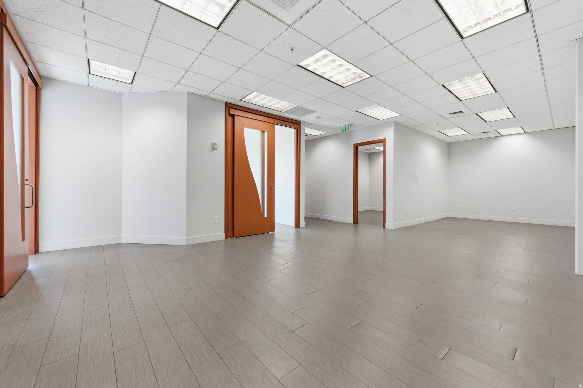 TATE - Commercial Lease