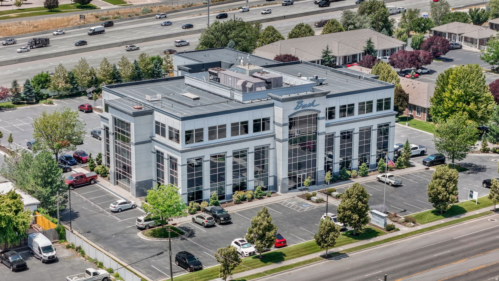 TATE - Commercial Lease