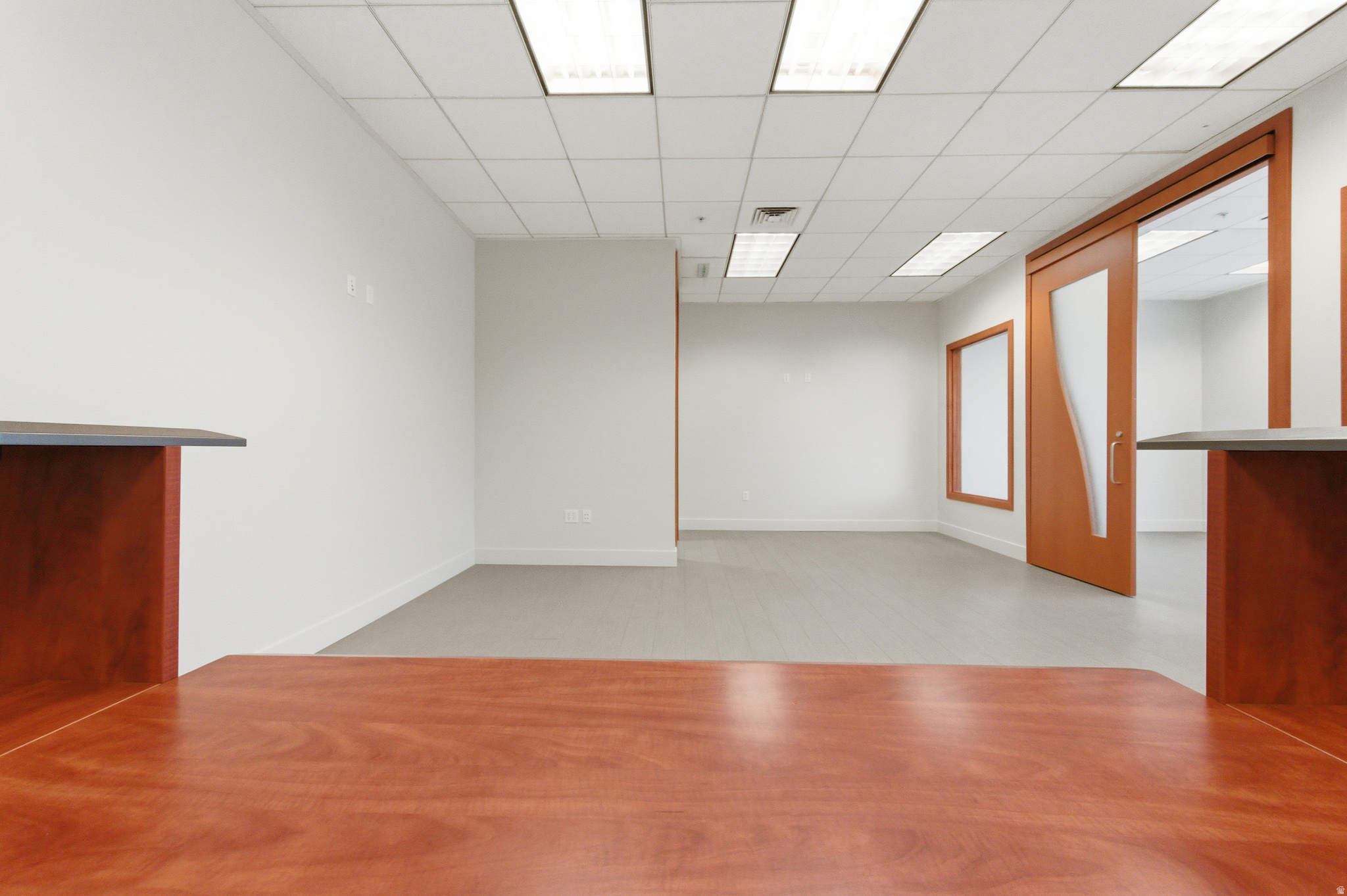 TATE - Commercial Lease