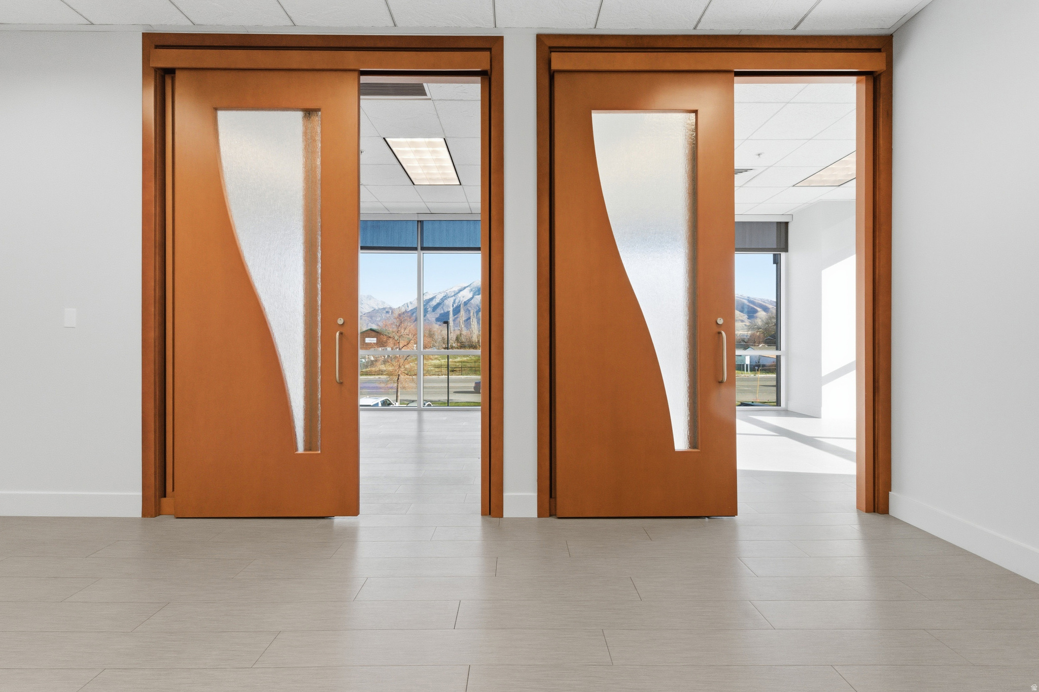 TATE - Commercial Lease