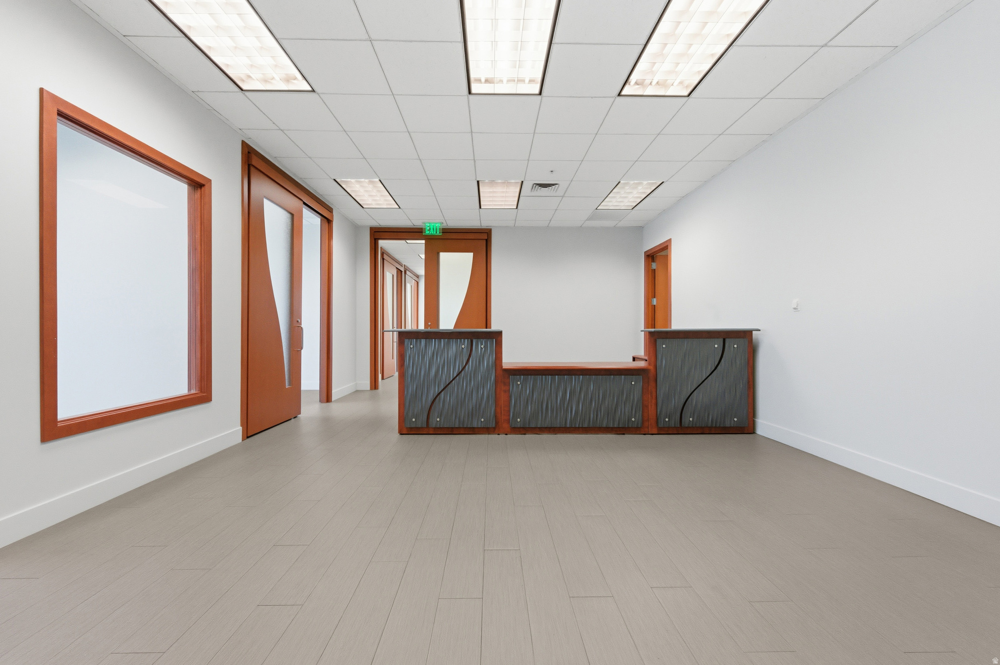 TATE - Commercial Lease