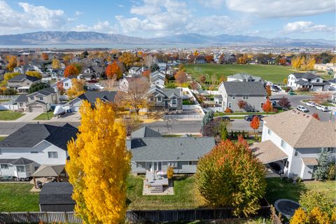 Tiny photo for 1798 N 860 W, Orem, UT 84057 (MLS # 2123901)